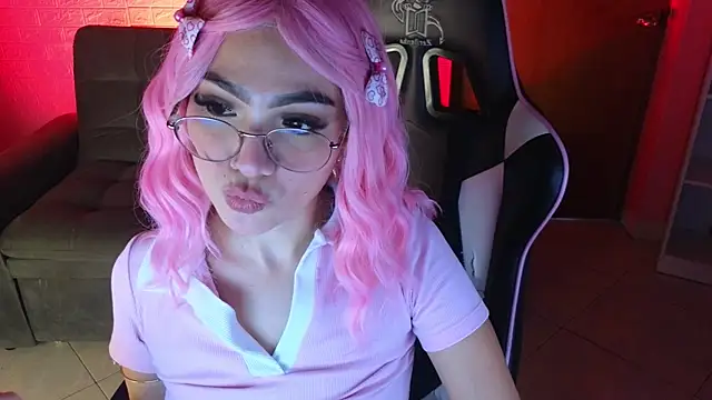 keity moon online show from May 20, 2026, 2:23 pm