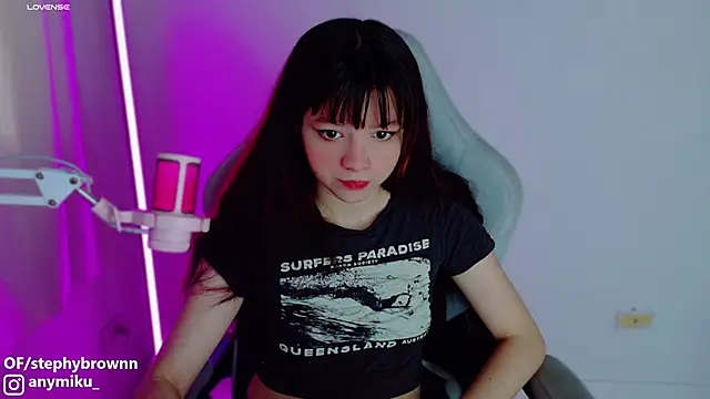 stephybrown online show from February 16, 2025, 9:48 pm