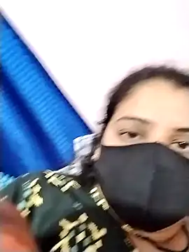 Snapshot of Ruksar-Pathan chatting on January 12, 2025, 12:55 pm Ruksar-Pathan online show from January 12, 2025, 12:55 pm