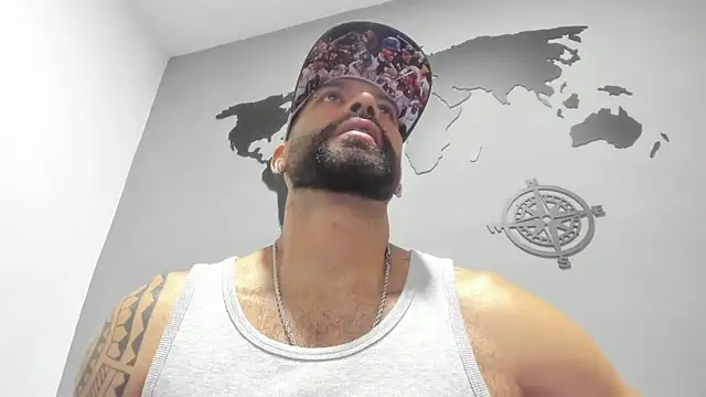 Snapshot of Yorby_Maxx1 chatting on March 20, 2025, 11:12 pm Yorby Maxx1 online show from March 20, 2025, 11:12 pm