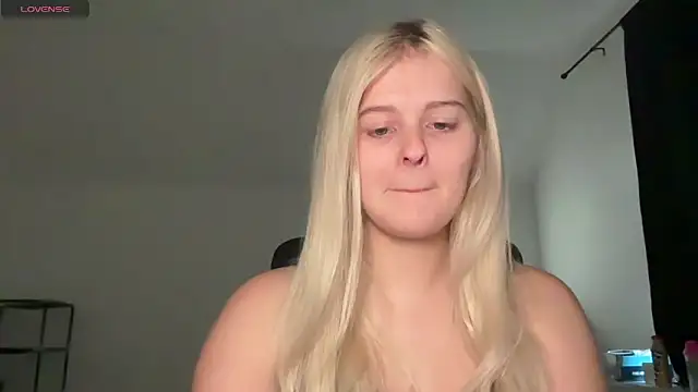 Allylove03 online show from September 14, 2025, 3:44 pm