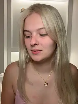 Allylove03 online show from April 29, 2026, 4:16 am