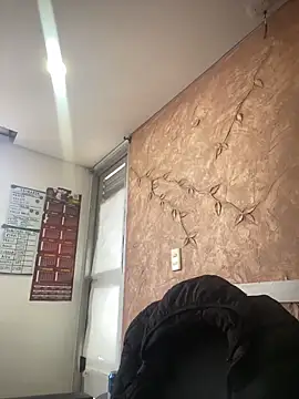 Miabonnett  online show from December 22, 2025, 12:35 pm