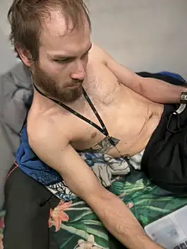 pervy devil online show from December 13, 2024, 2:05 pm