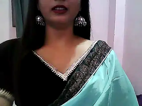 Model-Tanya online show from February 5, 2025, 1:22 pm