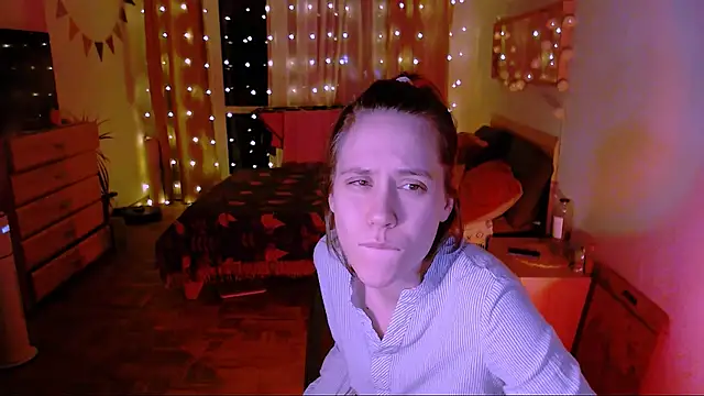 Malinax online show from December 18, 2025, 4:07 am