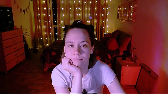 Malinax online show from December 22, 2025, 4:09 am