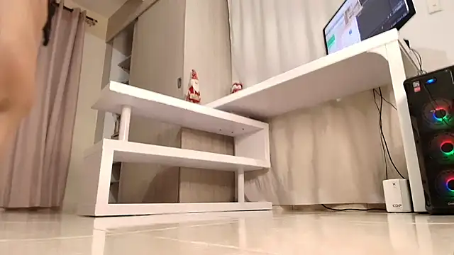 amelyaDreams online show from December 19, 2024, 5:18 pm