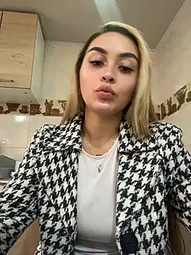 Snapshot of emma_oxford chatting on February 27, 2025, 8:09 pm emma oxford online show from February 27, 2025, 8:09 pm