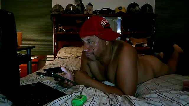 Snapshot of pimpdaddy4ever chatting on July 2, 2026, 4:18 am pimpdaddy4ever online show from July 2, 2026, 4:18 am
