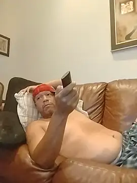 Snapshot of pimpdaddy4ever chatting on July 17, 2026, 5:47 am pimpdaddy4ever online show from July 17, 2026, 5:47 am