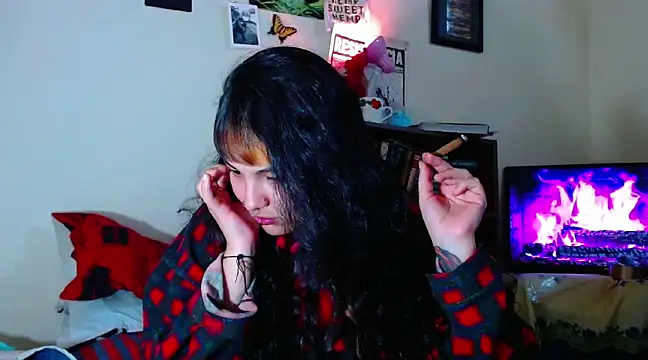 Snapshot of sweetiee_mary chatting on February 16, 2025, 4:42 am sweetiee mary online show from February 16, 2025, 4:42 am