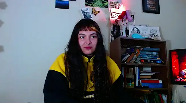 Snapshot of sweetiee_mary chatting on February 28, 2025, 5:04 am sweetiee mary online show from February 28, 2025, 5:04 am