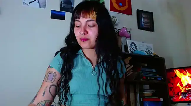 Snapshot of sweetiee_mary chatting on March 16, 2025, 5:39 pm sweetiee mary online show from March 16, 2025, 5:39 pm