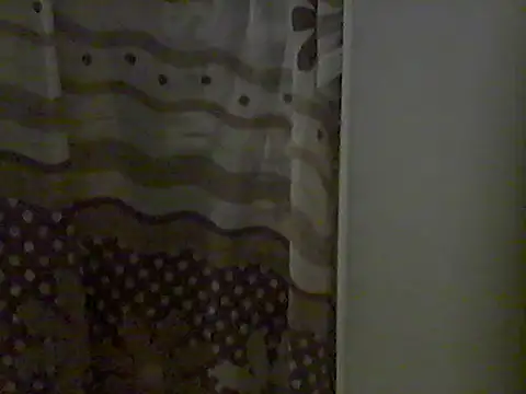 Jennxdolls online show from September 25, 2025, 3:32 am