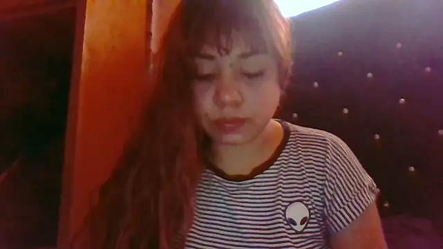 Jennxdolls online show from April 27, 2026, 7:01 pm