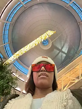 Snapshot of Black_Dolll chatting on November 6, 2025, 2:18 pm Black Dolll online show from November 6, 2025, 2:18 pm