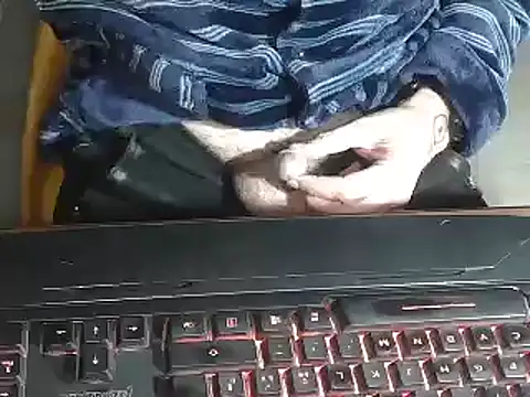 Adri gard online show from December 3, 2024, 8:50 pm