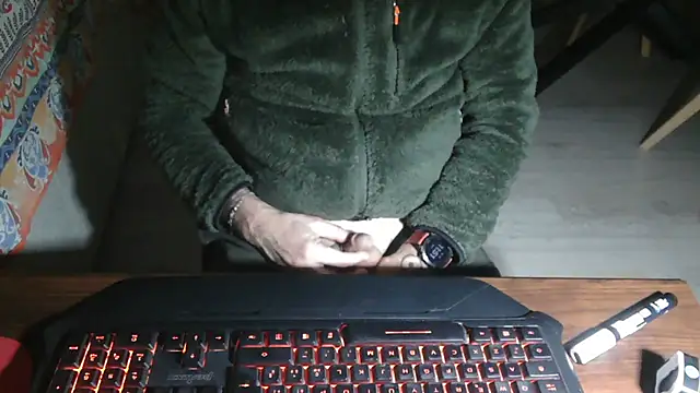 Adri gard online show from February 1, 2026, 10:52 pm