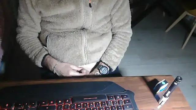 Adri gard online show from February 16, 2026, 9:11 pm