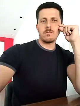 Snapshot of Jota_show chatting on December 8, 2024, 5:33 pm Jota show online show from December 8, 2024, 5:33 pm