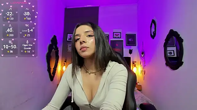 Snapshot of Charlotte__Benett chatting on January 6, 2025, 4:15 am Charlotte  Benett online show from January 6, 2025, 4:15 am