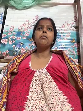 Beauty-queen online show from November 4, 2025, 12:37 pm