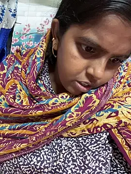 Beauty-queen online show from December 14, 2025, 10:42 am