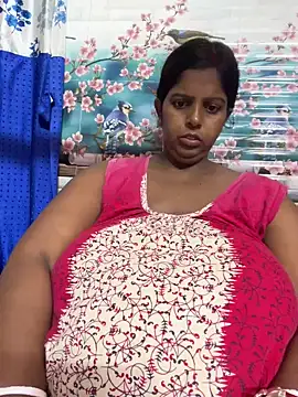 Beauty-queen online show from April 19, 2026, 3:11 pm