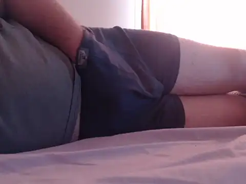 gentleman404040 online show from September 26, 2025, 8:07 am