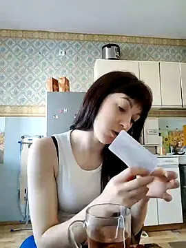 NikaXBerry online show from January 13, 2025, 7:32 am