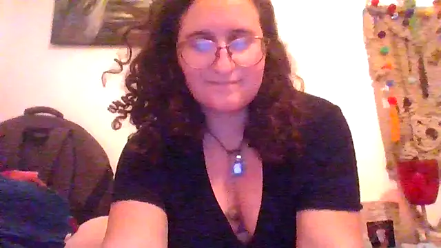 Snapshot of juicyrubies chatting on January 14, 2025, 2:32 pm juicyrubies online show from January 14, 2025, 2:32 pm