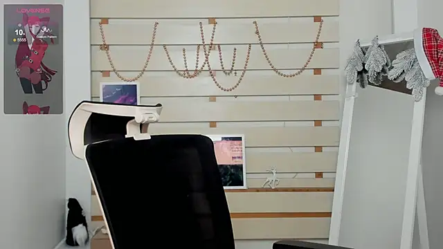 Josephine Kiss online show from January 15, 2025, 11:30 pm