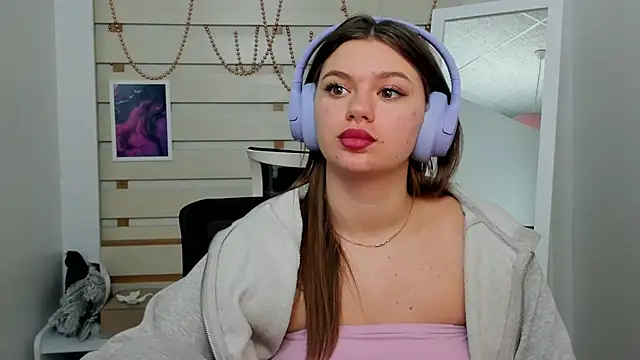 Josephine Kiss online show from January 19, 2025, 11:01 am