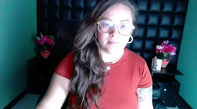 SaraThomso online show from December 7, 2024, 3:04 am