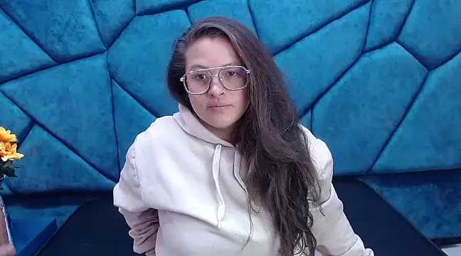 SaraThomso online show from January 25, 2025, 3:30 am