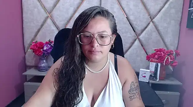 SaraThomso online show from March 13, 2025, 2:49 am