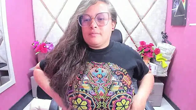 SaraThomso online show from November 29, 2025, 1:58 pm