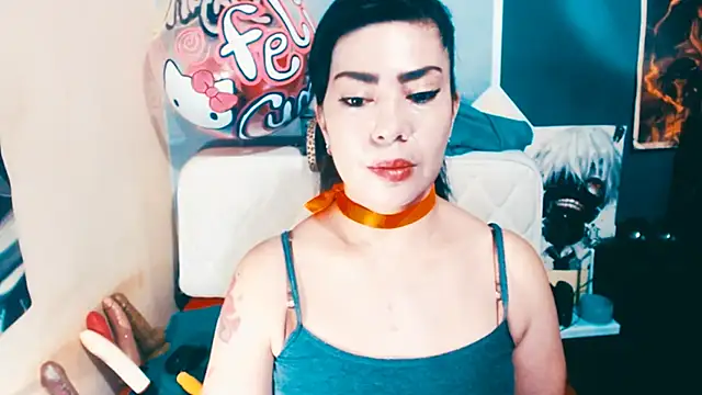 Snapshot of luisahott chatting on March 12, 2026, 4:35 pm luisahott online show from March 12, 2026, 4:35 pm