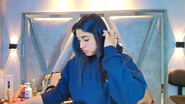 Danna 777  online show from October 11, 2025, 11:47 pm