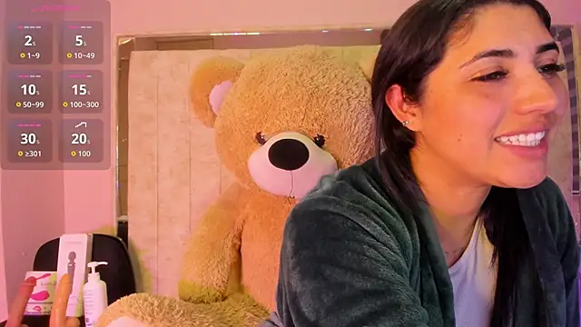 Danna 777  online show from October 13, 2025, 11:27 pm