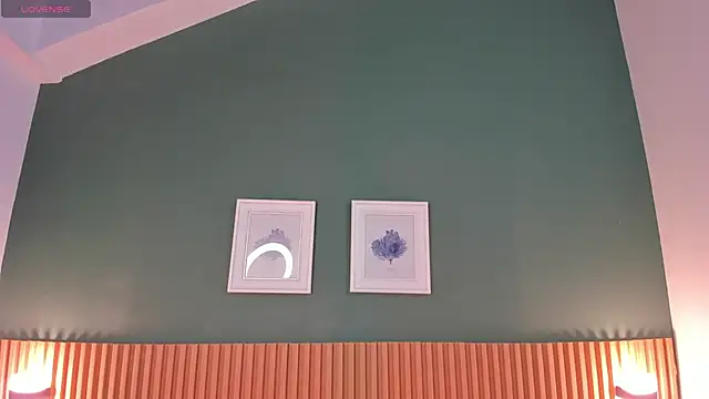  anavictoria  online show from February 10, 2025, 6:03 pm