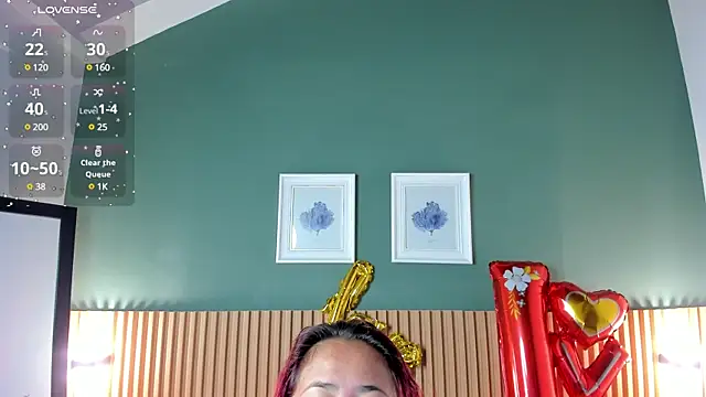  anavictoria  online show from February 14, 2025, 6:29 pm