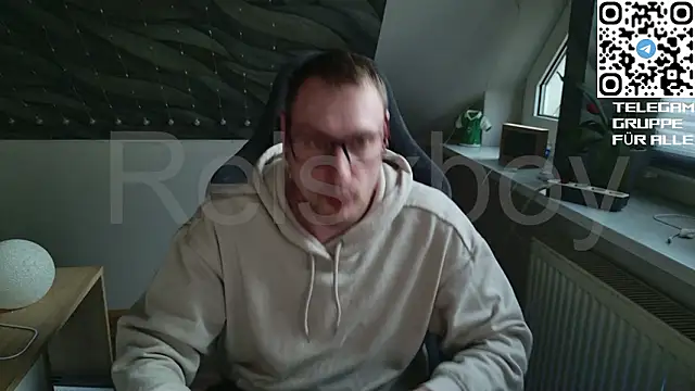 Snapshot of Relsxboy chatting on March 4, 2026, 5:08 pm Relsxboy online show from March 4, 2026, 5:08 pm