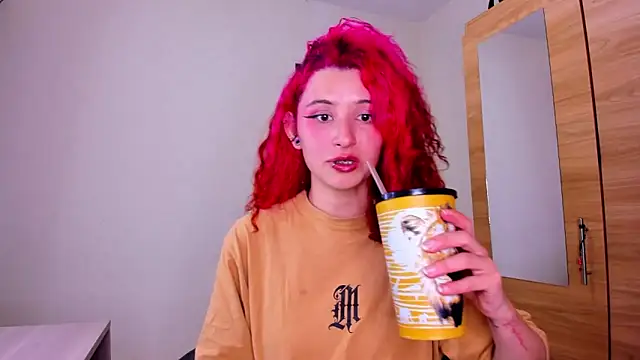 valent 27 online show from October 1, 2025, 2:39 am