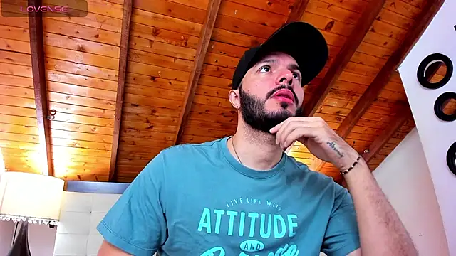 Tom Bailey online show from November 29, 2025, 12:41 pm