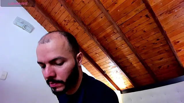 Tom Bailey online show from December 16, 2025, 12:32 pm