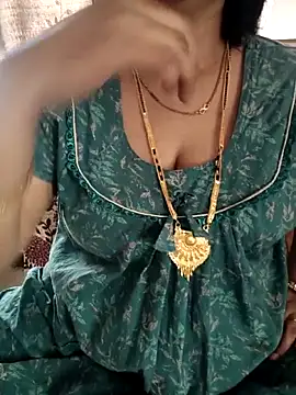 cuteyqueen online show from February 7, 2026, 8:29 am