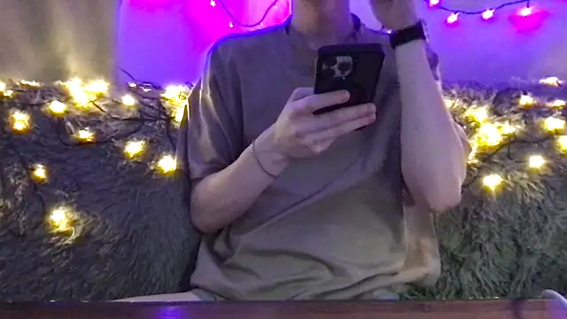 max o max42 online show from February 24, 2025, 6:27 am