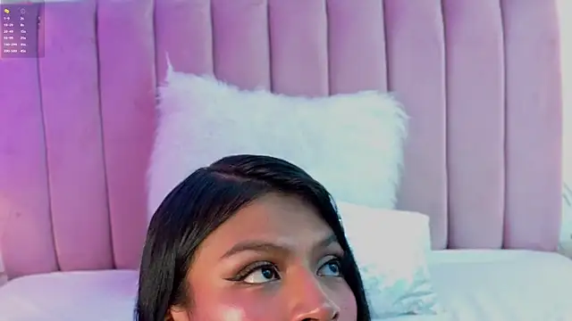KimberlyCutee online show from June 27, 2026, 8:25 pm